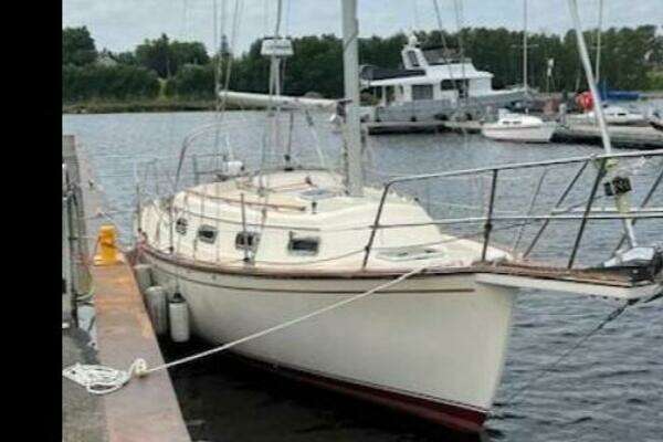 Picture Of: 1988 Island Packet 27 