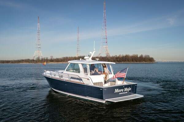 Picture Of: 2009 Sabre 42 Hard Top Express More Mojo