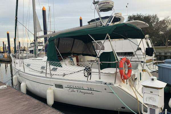 Picture Of: 1999 Beneteau 381 The Originals