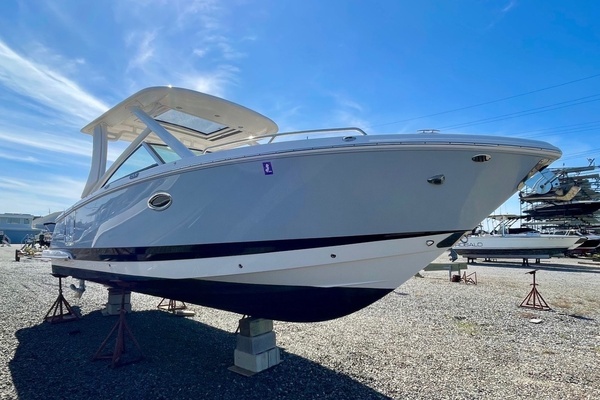 Picture Of: 2023 Chaparral 280 OSX 