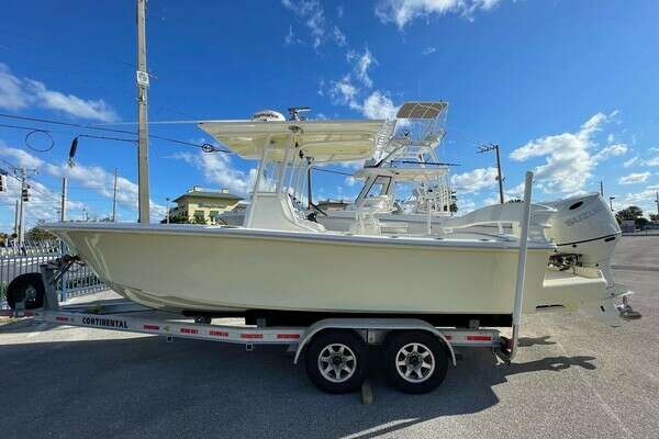 Picture Of: 2008 Silverhawk 2700CC Colleen