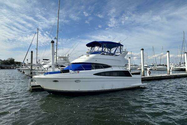 Picture Of: 2005 Carver 36 SS Pura Vida