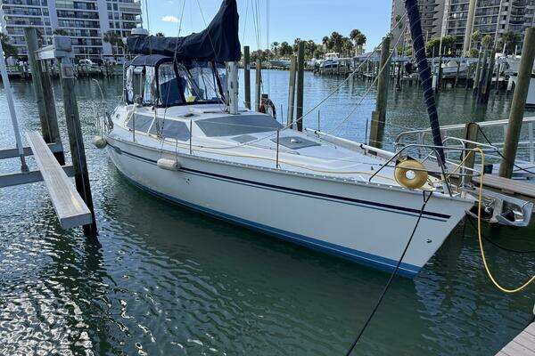 Picture Of: 1991 Hunter Passage 42 Escapade II