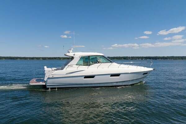 Picture Of: 2013 Cruisers Yachts 48 Cantius EPIC