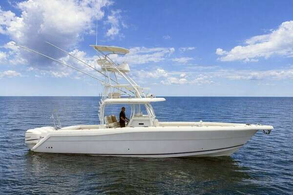 Picture Of: 2019 Stamas 390 Tarpon HOOKEN-UP