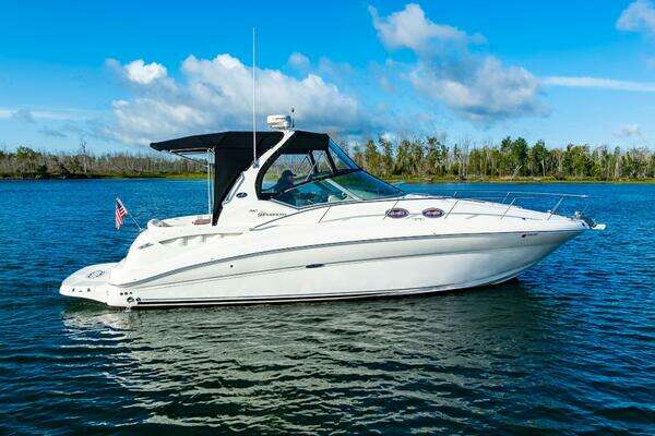 Picture Of: 2007 Sea Ray 320 Sundancer 