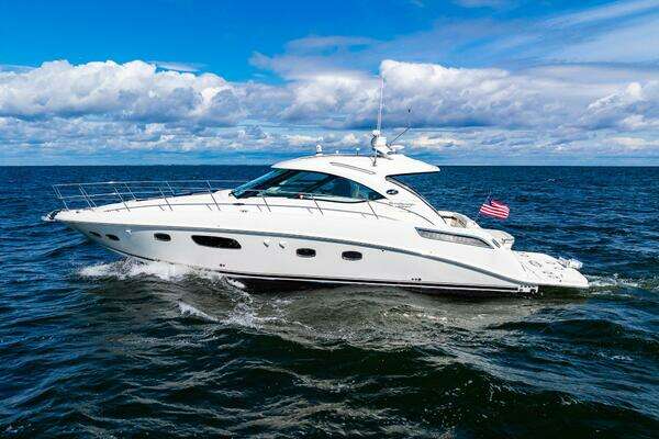 Picture Of: 2009 Sea Ray 47 Sundancer 
