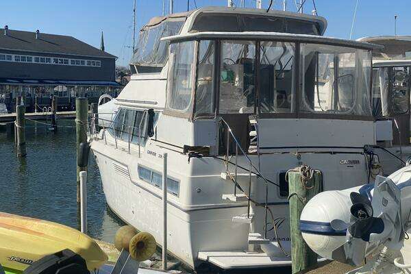 Picture Of: 1994 Carver  