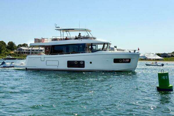 Picture Of: 2026 Beneteau Swift Trawler 54 In Stock