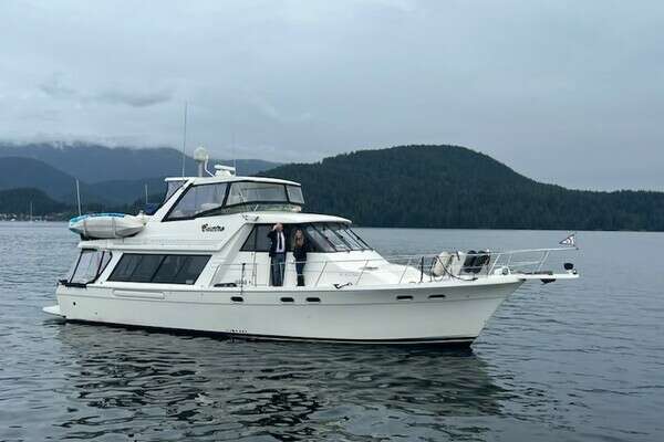 Picture Of: 1998 Bayliner 4788 