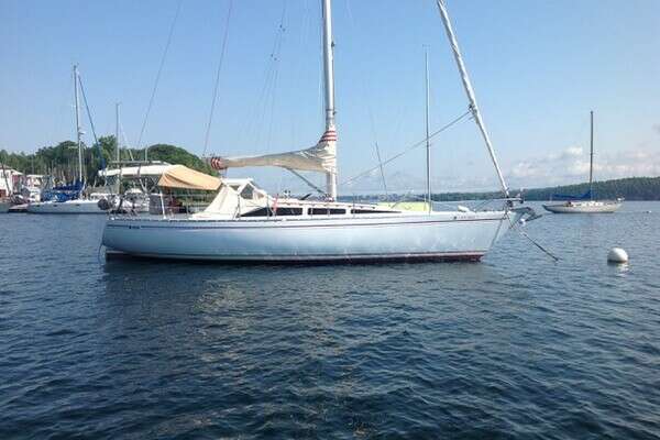 Picture Of: 1981 Yamaha Boats 36 Detente