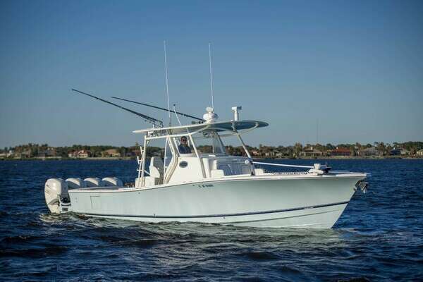 Picture Of: 2016 Regulator 41 Center Console Wound Up II