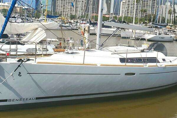 Picture Of: 2015 Beneteau Oceanis LOTUS