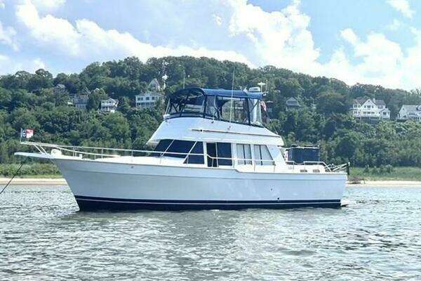 Picture Of: 2004 Mainship 430 Sea-Tirement