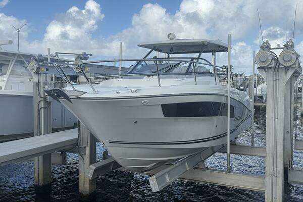 Picture Of: 2022 Jeanneau 10.5 Leader WA 