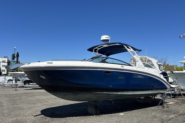 Picture Of: 2018 Sea Ray SDX 290 Outboard 