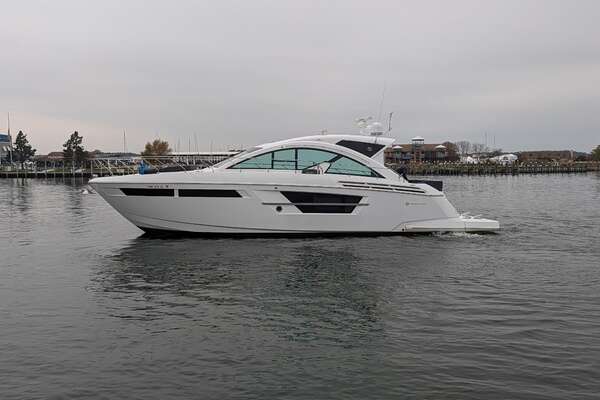 Picture Of: 2022 Cruisers Yachts 54 Cantius 