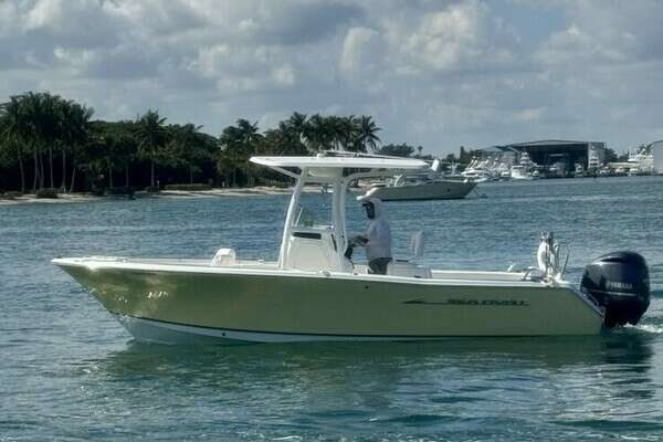 Picture Of: 2013 Sea Hunt 234 Ultra 