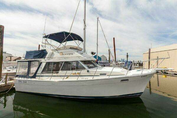Picture Of: 1987 Bayliner 3270 Motoryacht 