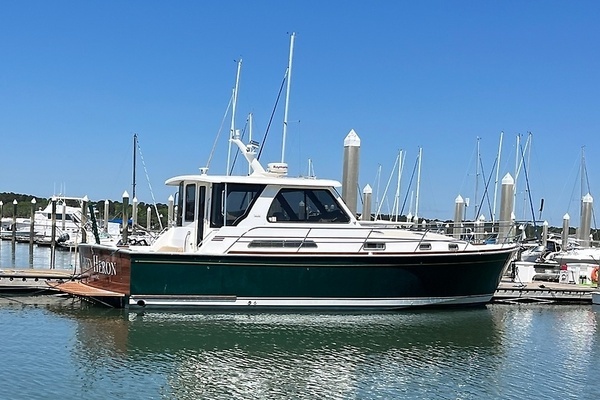 Picture Of: 2004 Sabre 42 Express Green Heron