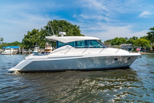 Picture Of: 2023 Tiara Yachts 39 Coupe 