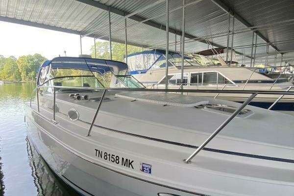 Picture Of: 2000 Rinker  
