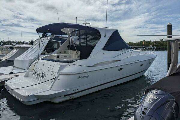 Picture Of: 2003 Cruisers Yachts 3970 Escape Key