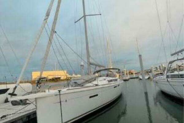 Picture Of: 2016 Jeanneau 419 