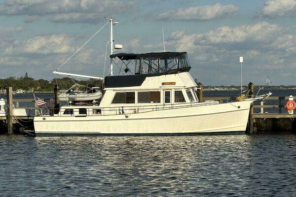 Picture Of: 1991 Grand Banks 42 Classic COCONUT
