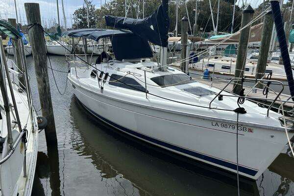 Picture Of: 1995 Hunter 29.5 Neon Leon