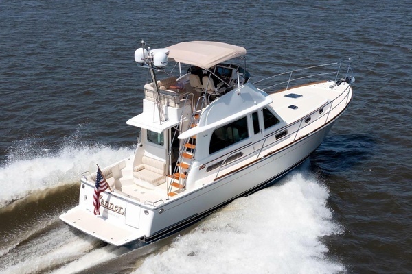 Picture Of: 2016 Sabre 42 Fly Bridge Sedan Zanner