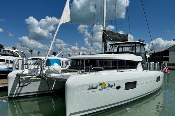 Picture Of: 2017 Lagoon 42 OV Island Hopp'r