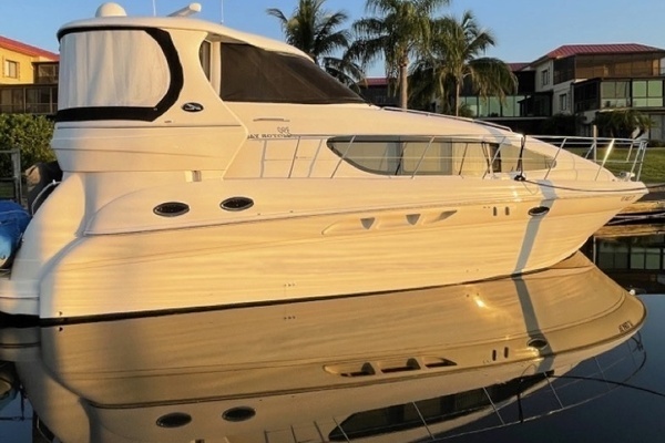Picture Of: 2004 Sea Ray 390 Motor Yacht 