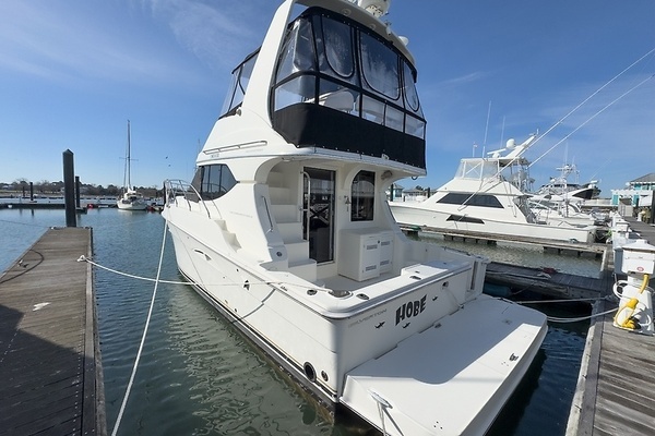 Picture Of: 2007 Silverton 34 Convertible Hobe