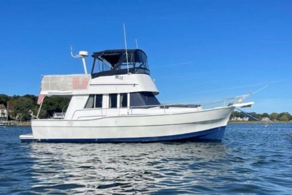 Picture Of: 1998 Mainship 350 Trawler Summer Breeze