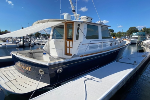 Picture Of: 2001 Grand Banks  Contessa