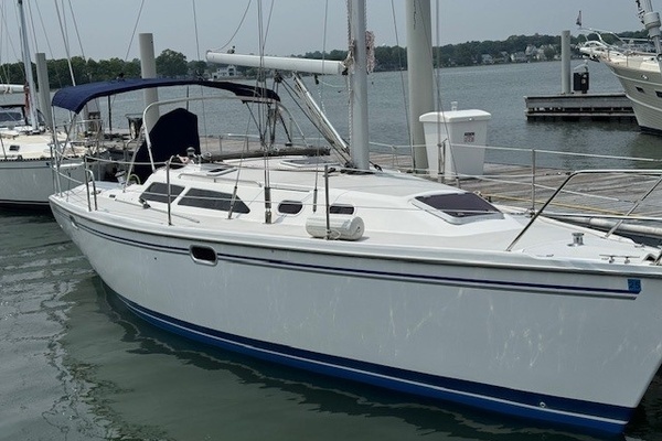 Picture Of: 2006 Catalina 320 Escape II