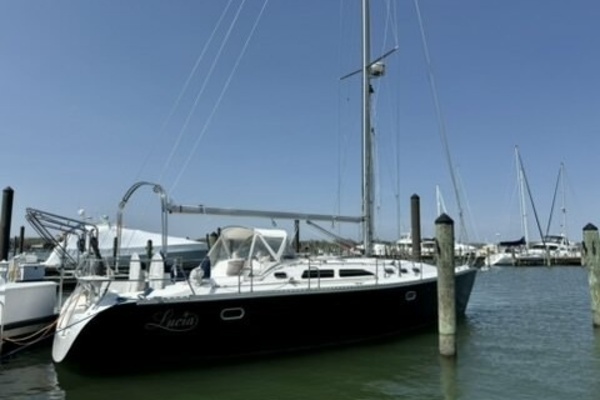 Picture Of: 2002 Catalina  Lucia