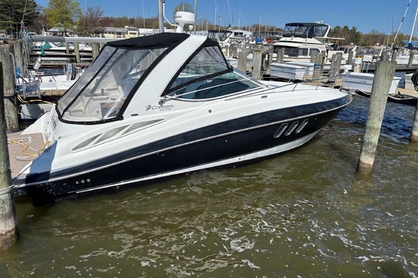 Picture Of: 2008 Cruisers Yachts 330/350 Express 
