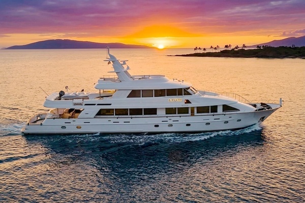 Picture Of: 2001 Crescent  FAVOR