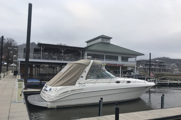 Picture Of: 2001 Sea Ray 340 Sundancer Latitude Adjustment