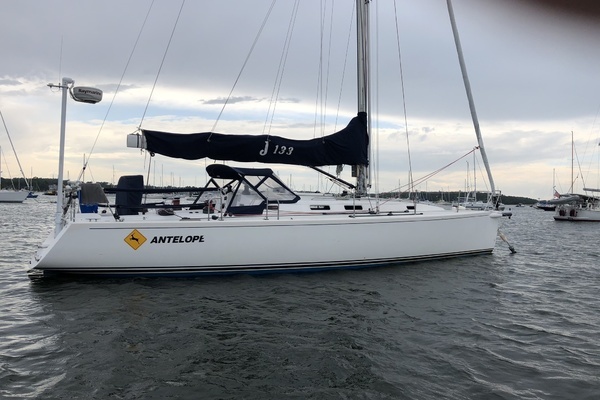 Picture Of: 2004 J Boats J/133 Antelope