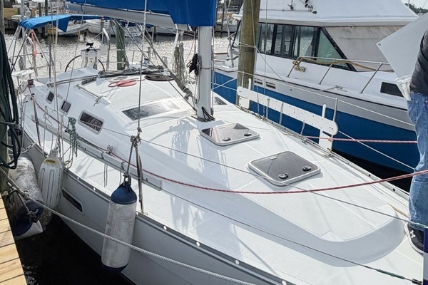 Picture Of: 2007 Beneteau 323 KIKI