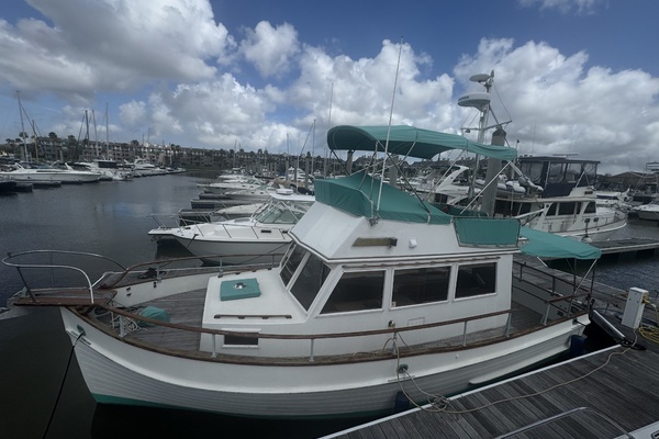 Picture Of: 1978 Grand Banks 32 Sedan Pond Lily