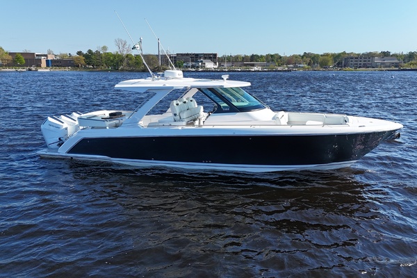 2849095 ef3fdfdf 27 + yachts for sale