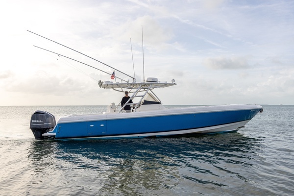 Picture Of: 2011 Intrepid 370 Open 