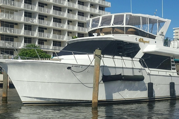 Picture Of: 2006 Altima Motor Yacht MARGARET