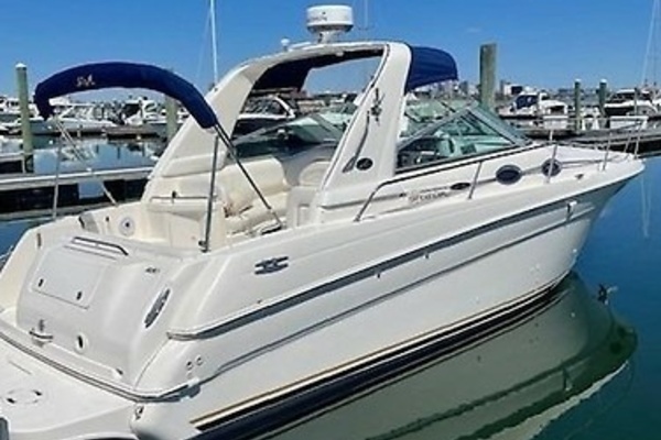 Picture Of: 2001 Sea Ray Sundancer 