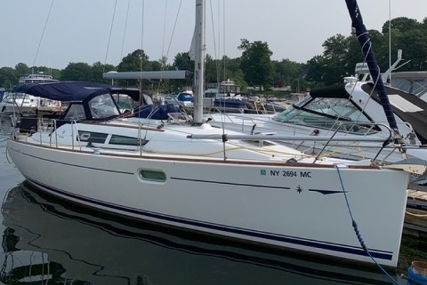 Picture Of: 2007 Jeanneau Jeanneau Oceanis 36i Aria