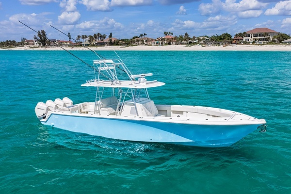 Picture Of: 2021 SeaVee 390B Fast Forward